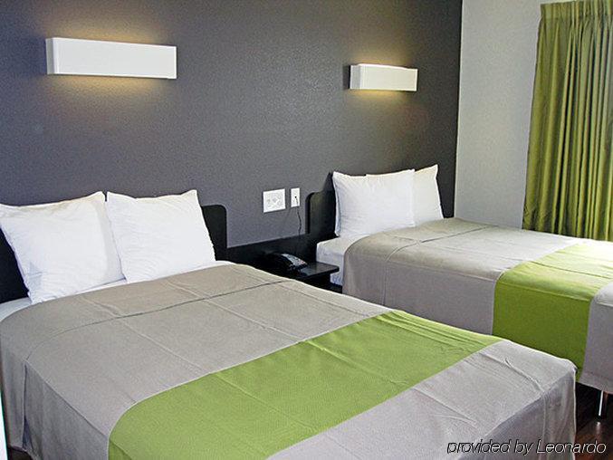 6-orange, Tx Hotel
