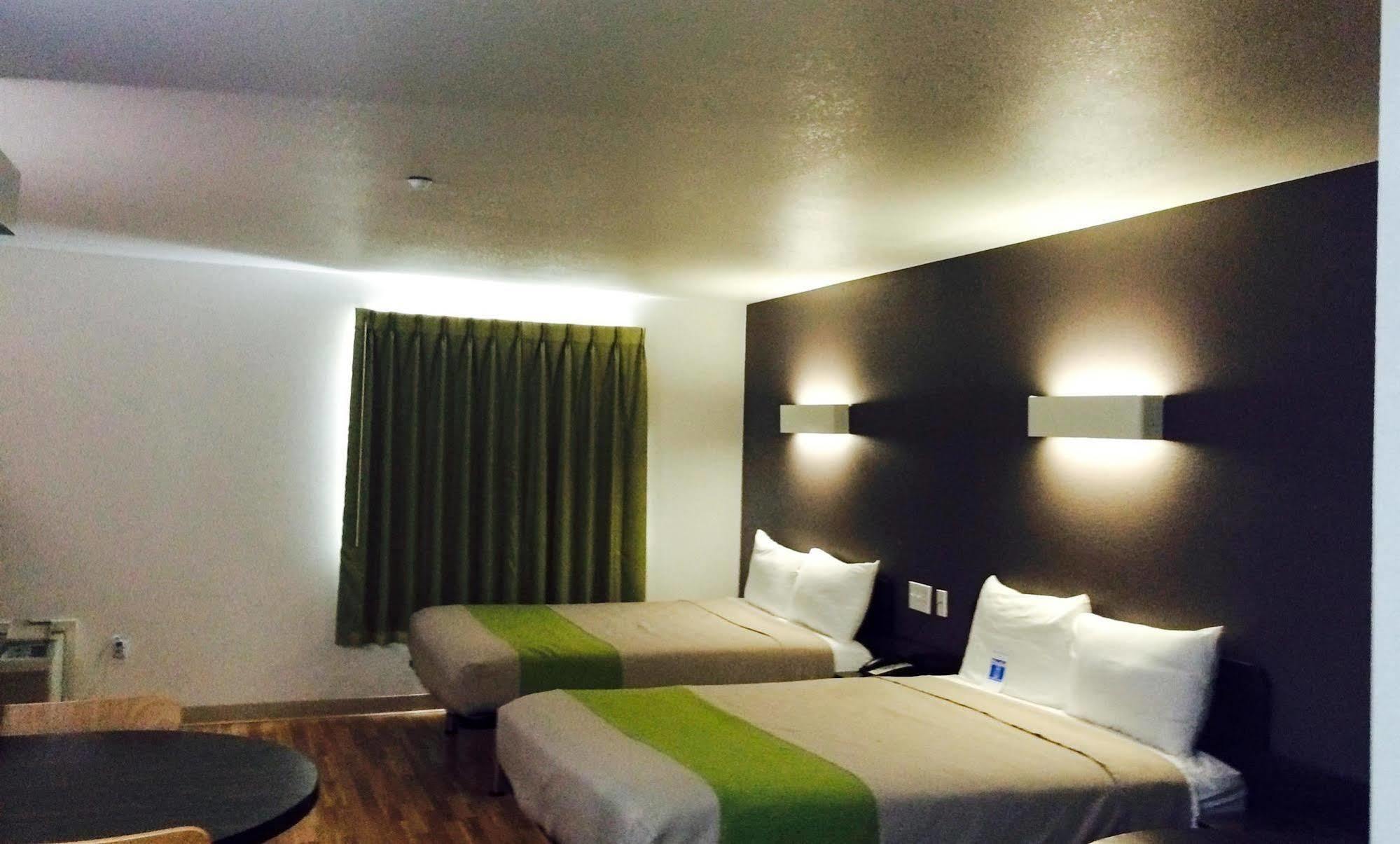 6-orange, Tx Hotel 2*