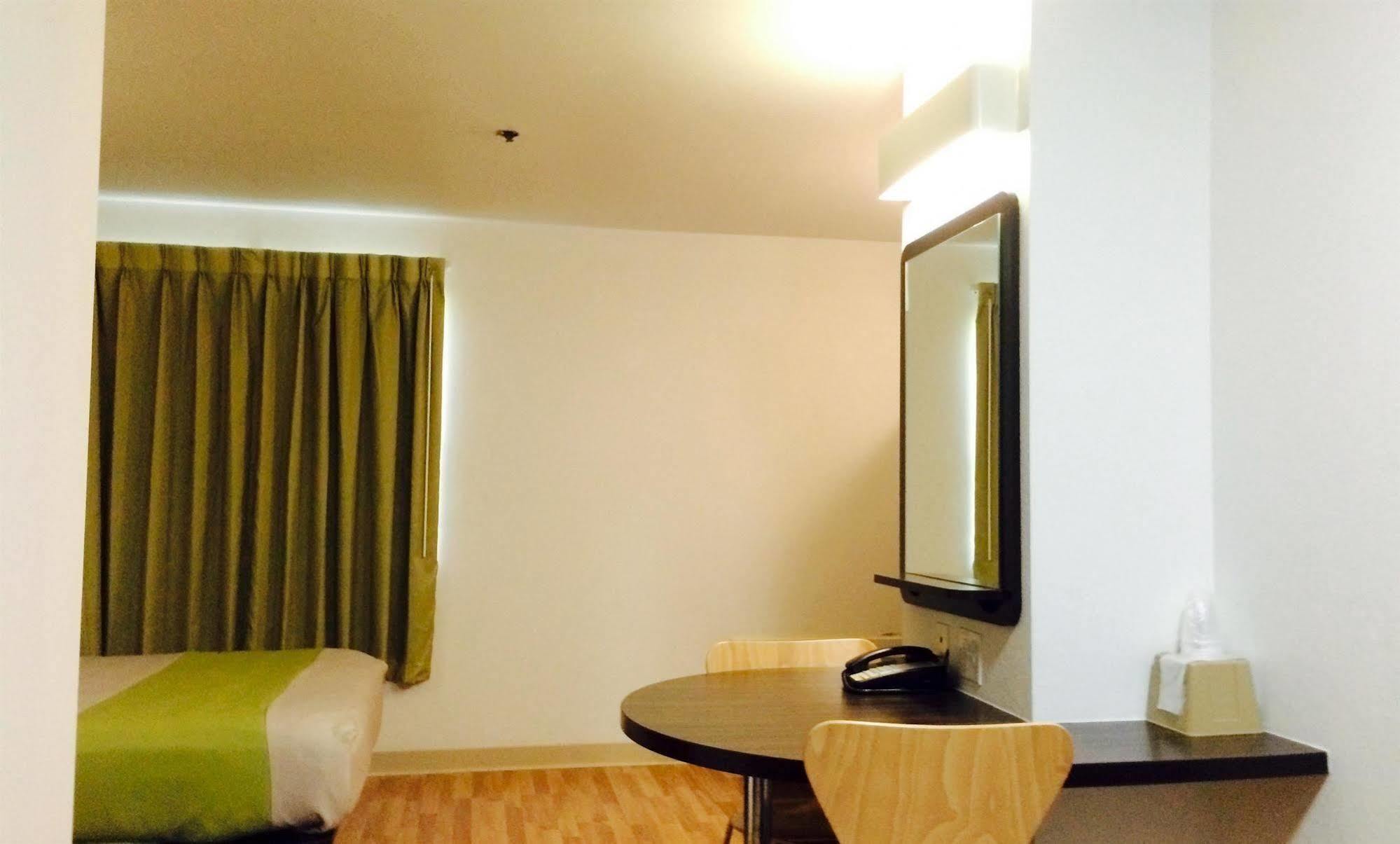 Hotel 6-orange, Tx 2*