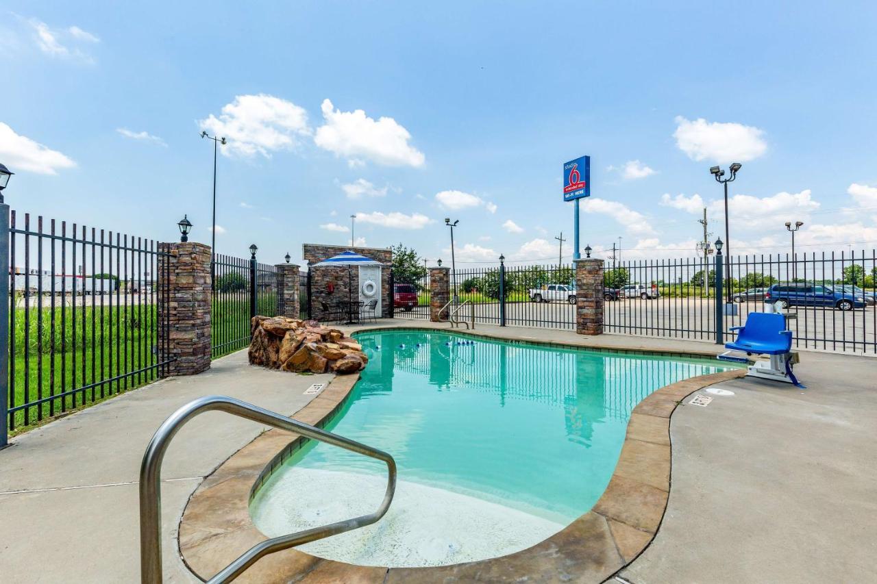 Hotel 6-orange, Tx Orange